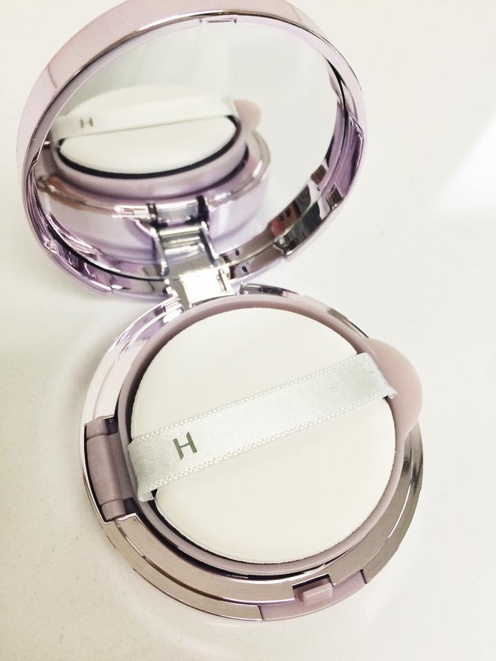 HERA UV Mist Cushion Ultra Moisture 23 Review