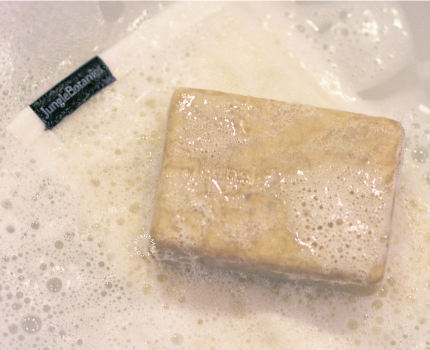 JUNGLE-BOTANICS-ECRU-clay-SOAP-review-biibiibeauty-review-soap-oily-skin-acne_02
